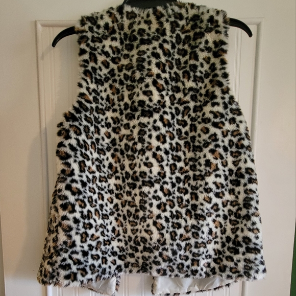 Leopard Print Vest - Picture 4 of 5